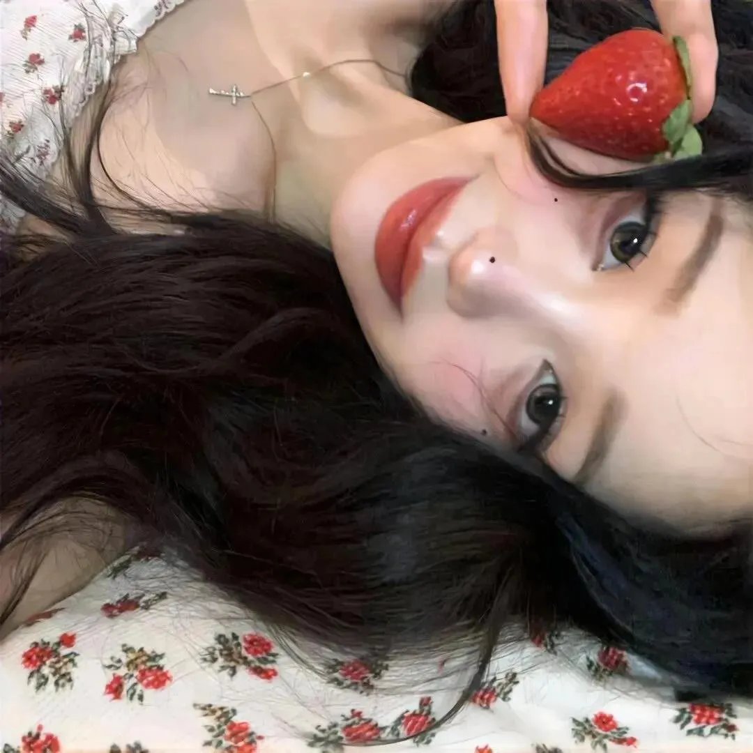 吉普车中的四人